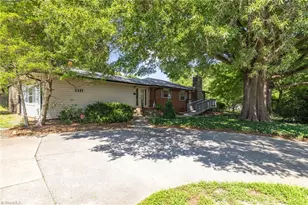 1327 Cox Ave, High Point, NC 27263 - Photo 6