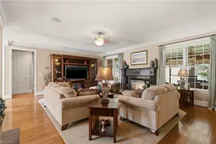 100 Pearce Dr, Jamestown, NC 27282 - Photo 14