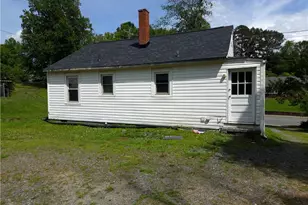402 and 410 Worth St, Mount Airy, NC 27030 - Photo 12
