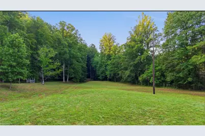 11526 US Highway 421, Purlear, NC 28665 - Photo 30