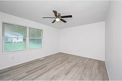 11526 US Highway 421, Purlear, NC 28665 - Photo 22