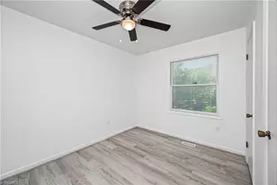 11526 US Hwy 421, Purlear, NC 28665 - Photo 20