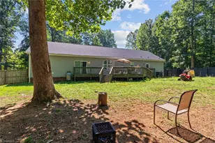 6324 Garden Ct, Pleasant Garden, NC 27313 - Photo 22