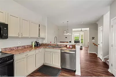 3813 Tarrant Trace Circle, High Point, NC 27265 - Photo 10