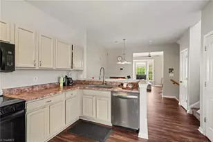 3813 Tarrant Trace Cir, High Point, NC 27265 - Photo 10