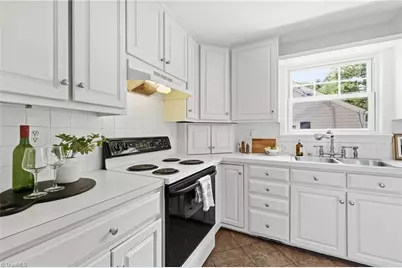 938 Madison Avenue, Winston-Salem, NC 27103 - Photo 6