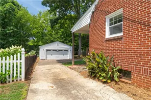 938 Madison Ave, Winston-Salem, NC 27103 - Photo 2