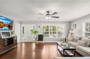 108 Larkspur Ln, Thomasville, NC 27360 - Photo 4