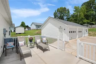 110 Larkspur Ln, Thomasville, NC 27360 - Photo 34