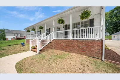 110 Larkspur Lane, Thomasville, NC 27360 - Photo 40