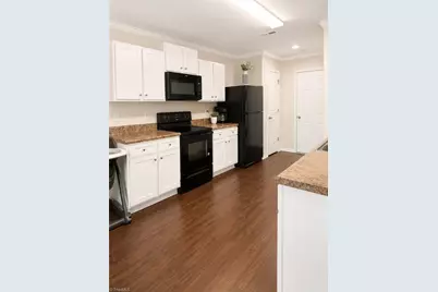 128 Steamboat Lane, Burlington, NC 27217 - Photo 12