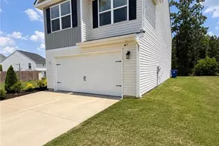 128 Steamboat Ln, Burlington, NC 27217 - Photo 2
