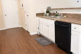 128 Steamboat Ln, Burlington, NC 27217 - Photo 16