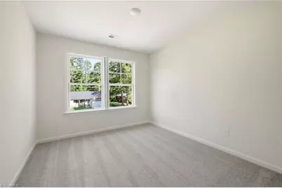 120 Maplewood Avenue, Thomasville, NC 27360 - Photo 22