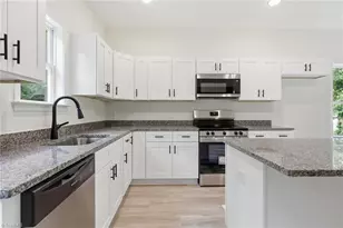 120 Maplewood Ave, Thomasville, NC 27360 - Photo 10