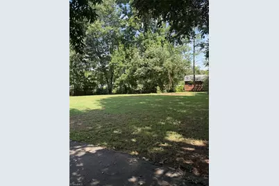 122 Redwood Bend, King, NC 27021 - Photo 4