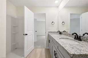 122 Maplewood Ave, Thomasville, NC 27360 - Photo 20