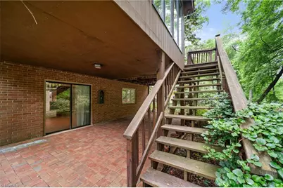 1090 Yorkshire Road, Winston-Salem, NC 27106 - Photo 36