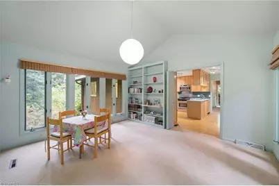 1090 Yorkshire Road, Winston-Salem, NC 27106 - Photo 16