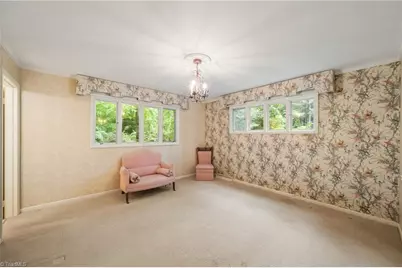 1090 Yorkshire Road, Winston-Salem, NC 27106 - Photo 16