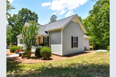 681 Sanford Avenue, Mocksville, NC 27028 - Photo 2