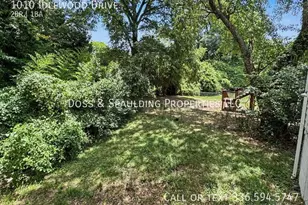 1010 Idlewood Dr, Greensboro, NC 27408 - Photo 16