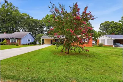 1609 Seven Oaks Place, High Point, NC 27265 - Photo 30