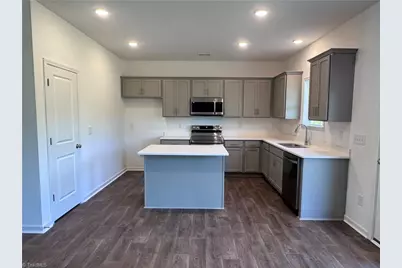 360 Waylon Court, Lexington, NC 27295 - Photo 2