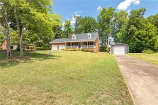2301 Old US Hwy 421 E, Yadkinville, NC 27055 - Photo 2