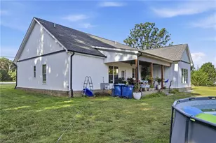 263 Progress Ln, Yadkinville, NC 27055 - Photo 30