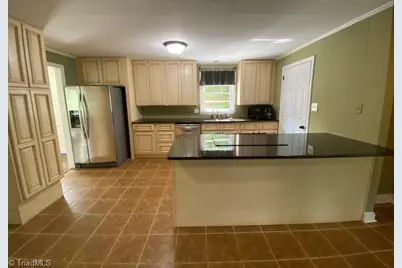106 Hawkins Drive, Greensboro, NC 27410 - Photo 12