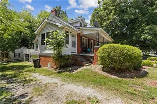 112 Peace St, Oxford, NC 27565 - Photo 2
