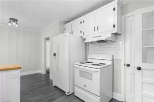 1309 Kilby St, Burlington, NC 27215 - Photo 14