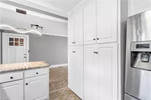 2442 Hoskins Rd, Burlington, NC 27215 - Photo 14