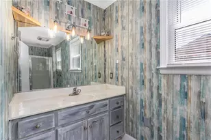 2442 Hoskins Rd, Burlington, NC 27215 - Photo 22