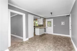 2442 Hoskins Rd, Burlington, NC 27215 - Photo 10