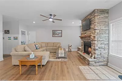 139 Snickers Court, Lexington, NC 27295 - Photo 8
