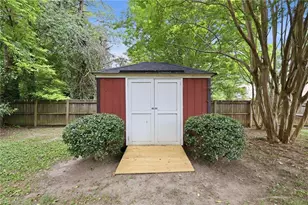3203 Forestdale Dr, Burlington, NC 27215 - Photo 12