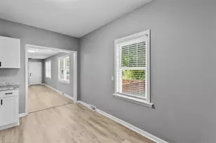 2301 Maple St, Greensboro, NC 27405 - Photo 16