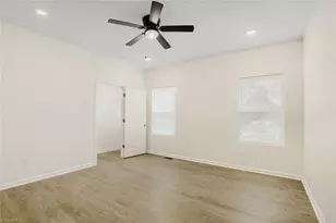 1335 Elrado St, Burlington, NC 27217 - Photo 22
