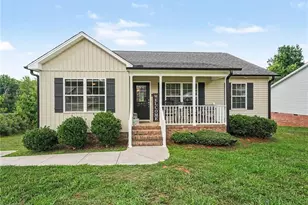 897 Breeze Hill Rd, Asheboro, NC 27203 - Photo 2