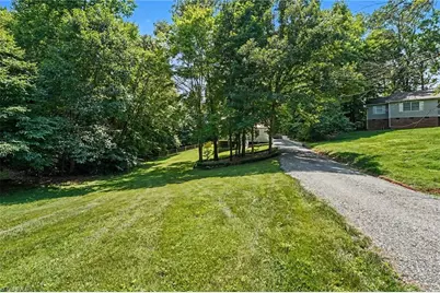 4243 Hunters Run, Trinity, NC 27370 - Photo 28