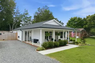 408 Grandview Ave, Liberty, NC 27298 - Photo 2