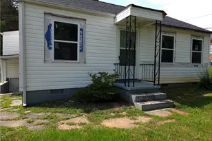 410 Worth St, Mount Airy, NC 27030 - Photo 1