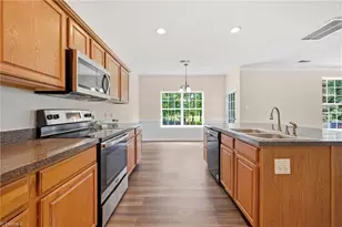 2211 Rindle Dr, High Point, NC 27262 - Photo 8