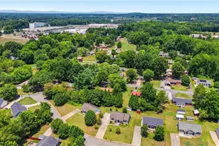 105 McCleskey Dr, Yadkinville, NC 27055 - Photo 40