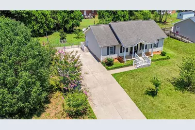 105 McCleskey Drive, Yadkinville, NC 27055 - Photo 6