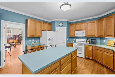17 Mainsail Court, Greensboro, NC 27455 - Photo 12