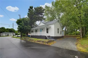 115 Griffith St, Thomasville, NC 27360 - Photo 2