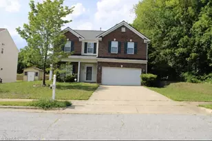 3617 Pertland Tr, Greensboro, NC 27405 - Photo 2